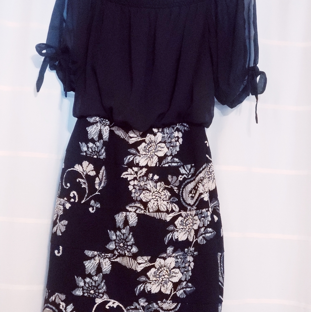 Size 8 navy blue Enfocus Studio dress